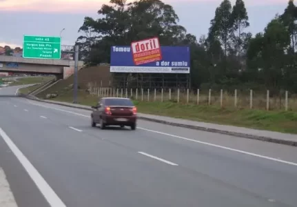 Painel na Raposo Tavares Outdoor na Raposo Tavares