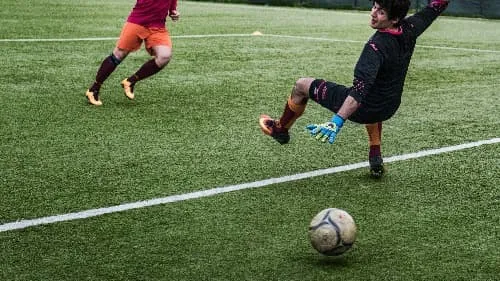 Grama sintética para futebol